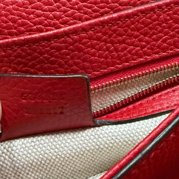 Authentic Gucci SoHo Chain Crossbody Red Leather Handbag - Picture 5 of 10